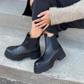 YOU AND ME LOW - Black (with black sole)